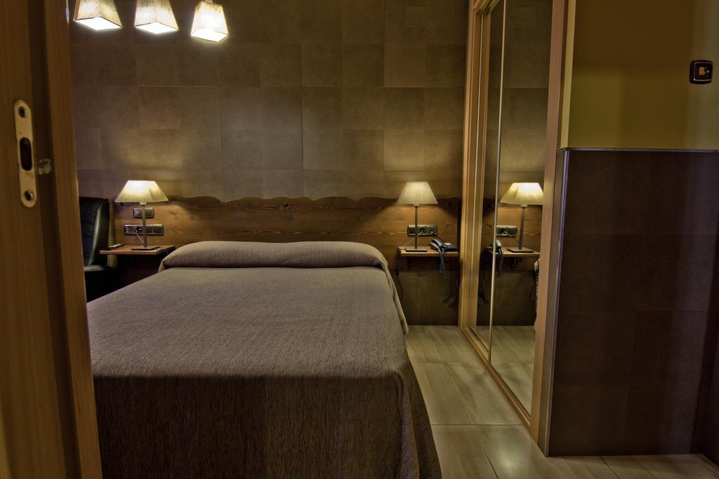 Hotel Dona Blanca Albarracín Δωμάτιο φωτογραφία