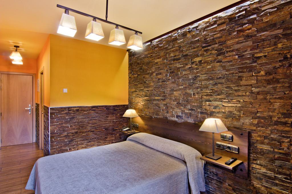 Hotel Dona Blanca Albarracín Δωμάτιο φωτογραφία